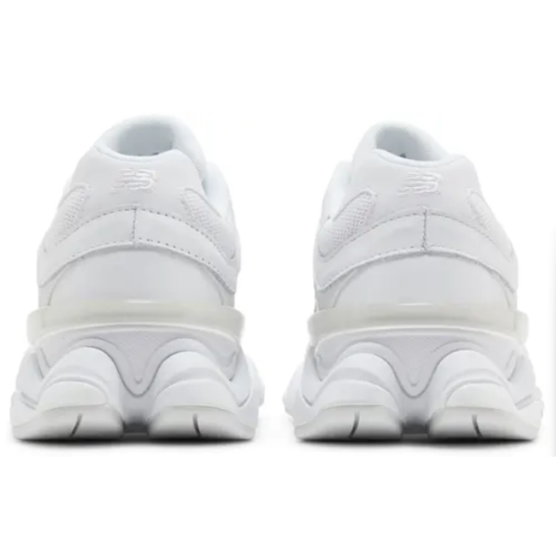 Tênis New Balance 9060 Triple White