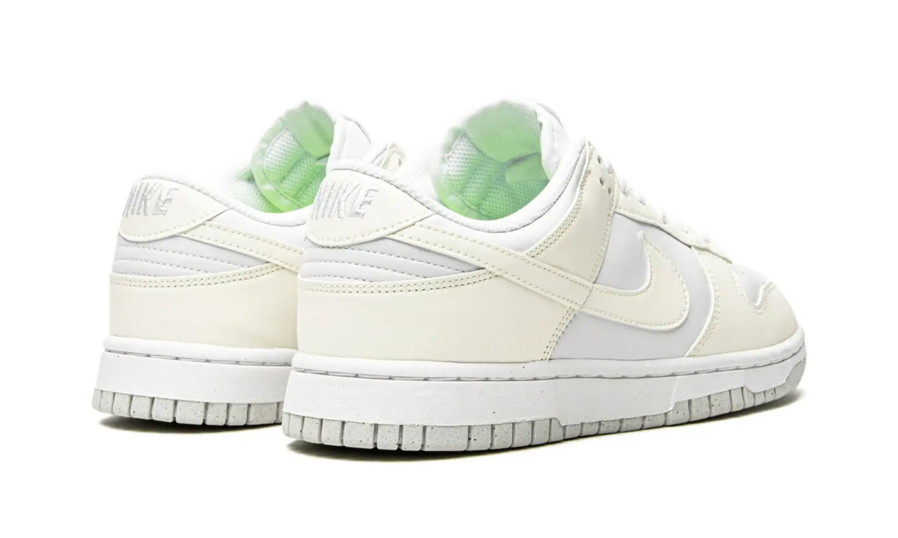 Tênis Nike Dunk Low Feminino "Move to Zero Sail" Branco - DD1873-101