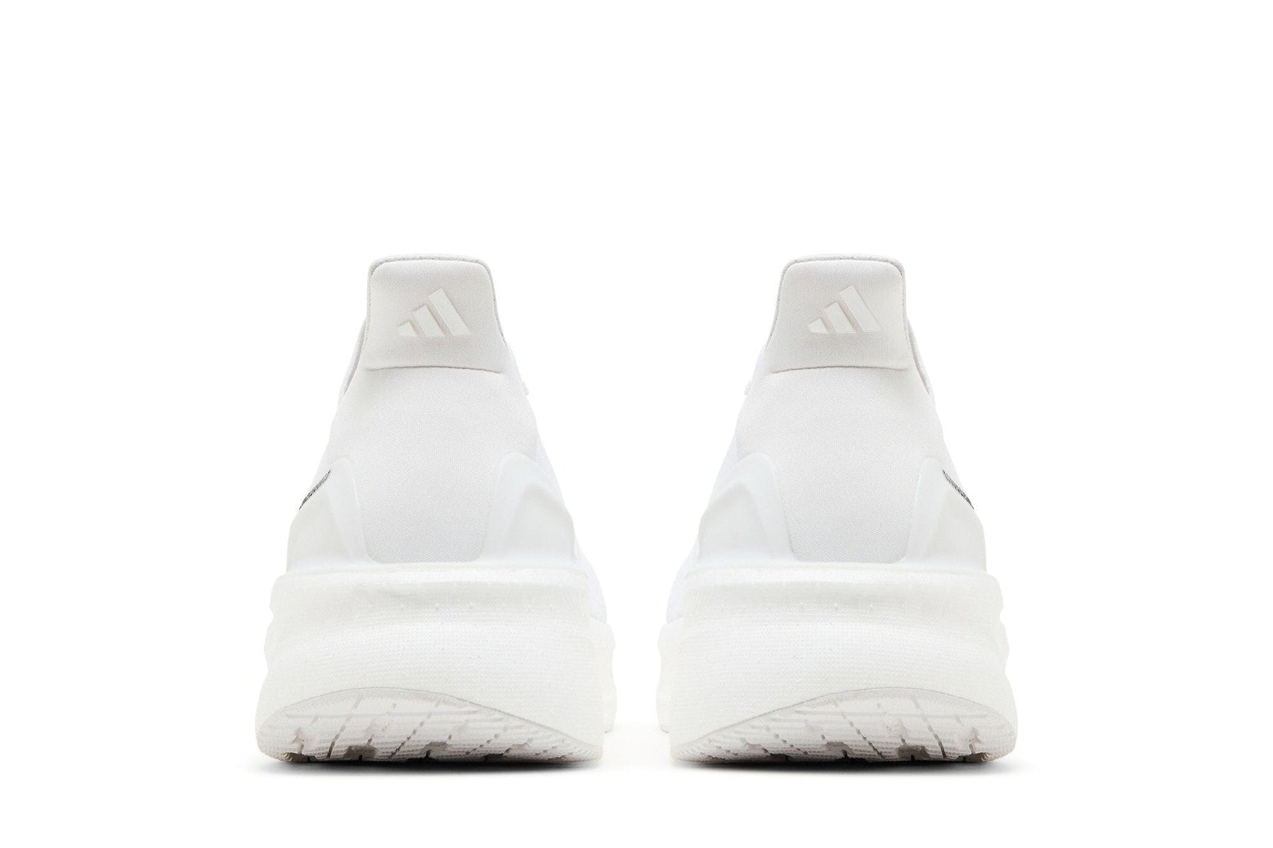 Tênis Adidas UltraBoost 5 'Triple White' - ID8813 Adidas Ultraboost 5 Bernholz