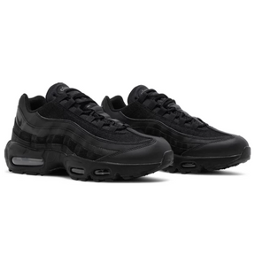 Tênis Nike Air Max 95 Essential Triple Black