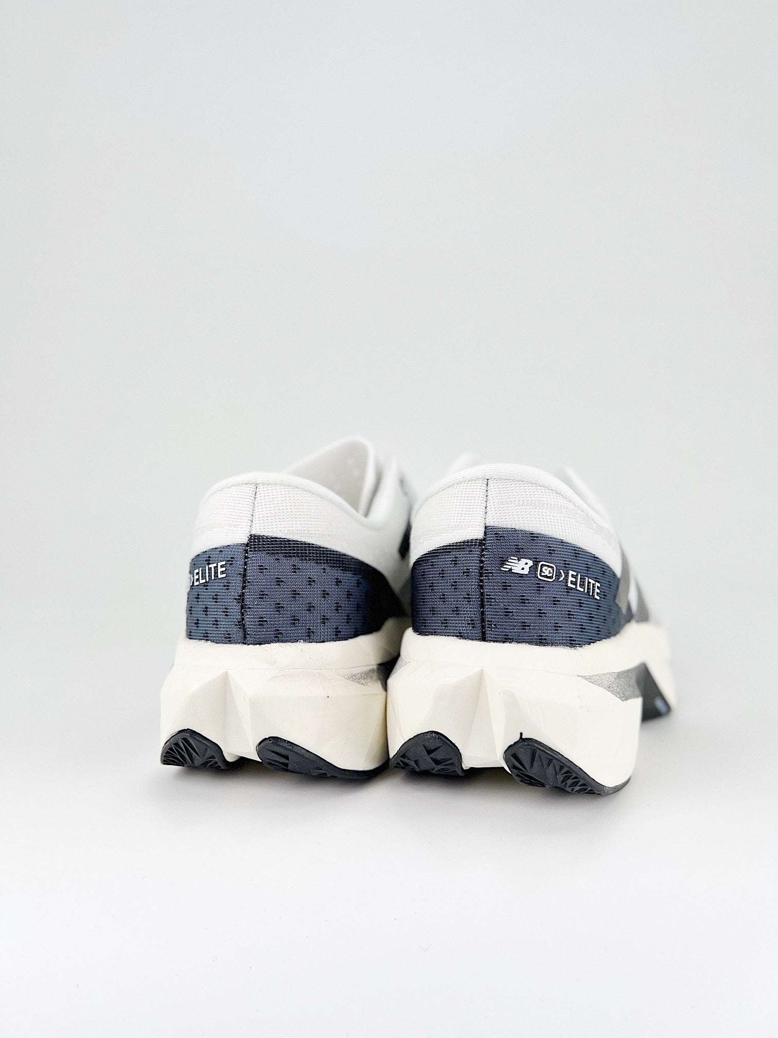 Tênis New Balance Fuelcell Supercomp Elite V4 'White Black' Branco/Preto - MFCPZSI