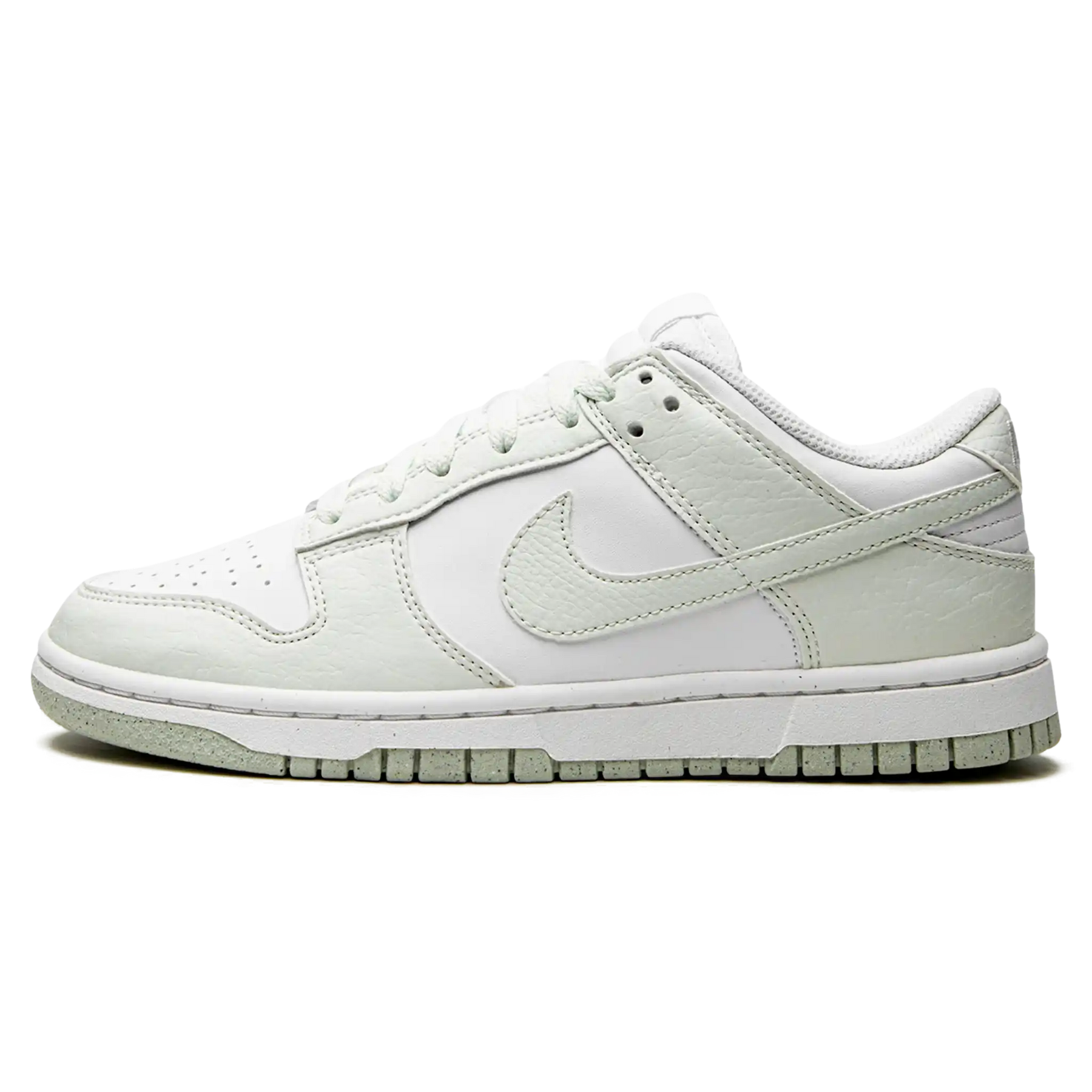 Tênis Nike Dunk Low Feminino Next Nature "White Mint" Branco / Verde - DN1431-102