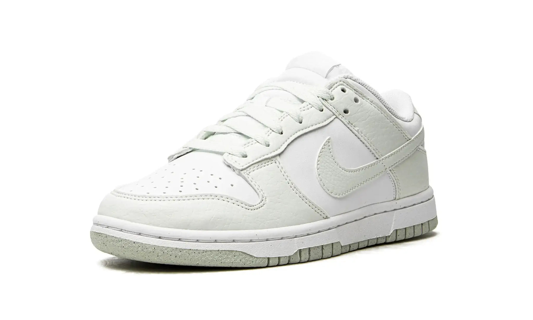 Tênis Nike Dunk Low Feminino Next Nature "White Mint" Branco / Verde - DN1431-102