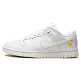 Tênis Nike Dunk Low Feminino "Yellow Heart" Branco - FD0803-100