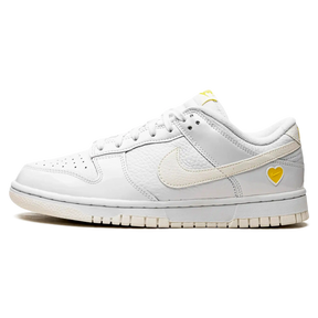Tênis Nike Dunk Low Feminino "Yellow Heart" Branco - FD0803-100