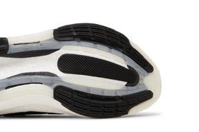 Tênis Adidas UltraBoost Light 23 'Black White' - GY9351 Adidas Ultraboost Light 23 Bernholz 