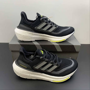 Tênis Adidas UltraBoost Light 23 'Core Black' - HQ6339 Adidas Ultraboost Light 23 Bernholz 