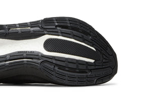 Tênis Adidas UltraBoost Light 23 'Triple Black' - GZ5159 Adidas Ultraboost Light 23 Bernholz 